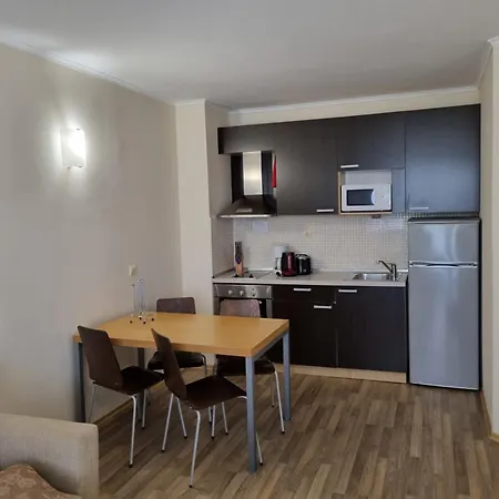 Apartment With A Large Terrace And Direct Access To The Sea